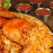 علبة لوز إضافي